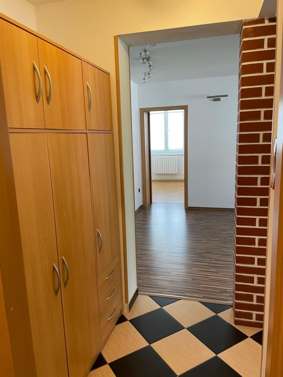 Predaj bytu 3-izbový 57 m², Orlická, Týn nad Vltavou, Jihočeský kraj Predaj bytu 3-izbový 57 m², Orlická, Týn nad Vltavou, Jihočeský kraj