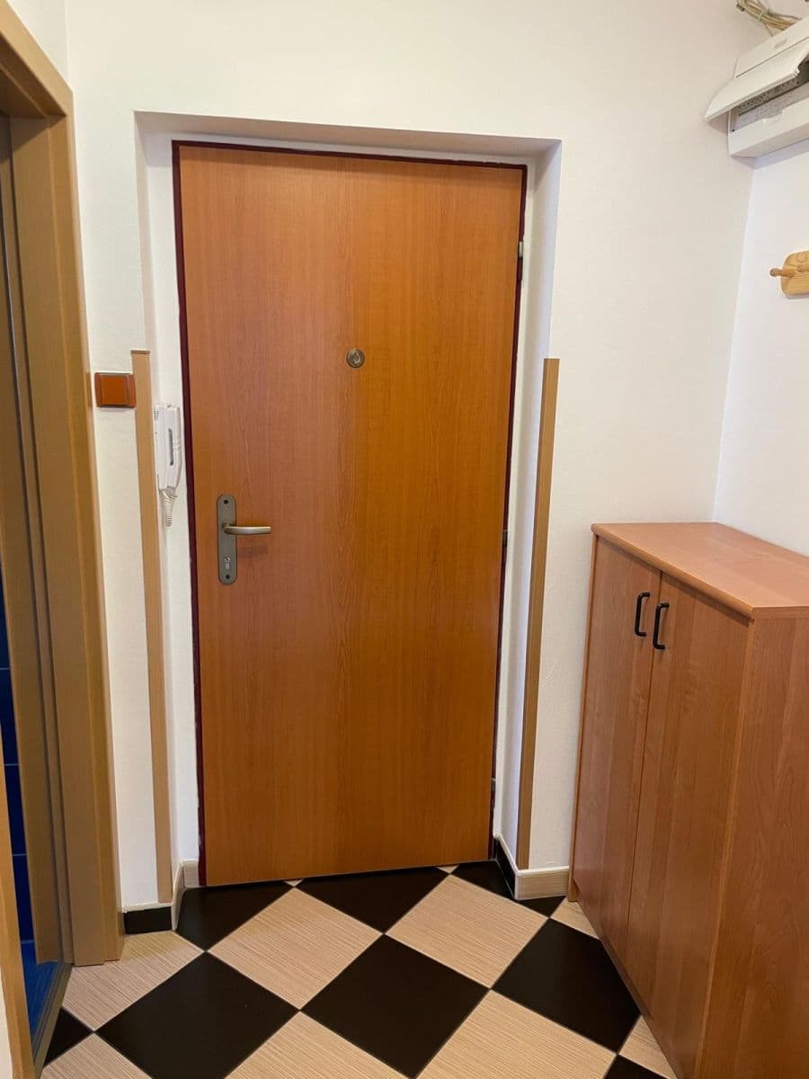 Predaj bytu 3-izbový 57 m², Orlická, Týn nad Vltavou, Jihočeský kraj Predaj bytu 3-izbový 57 m², Orlická, Týn nad Vltavou, Jihočeský kraj