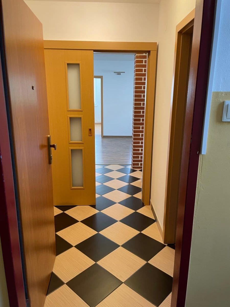 Predaj bytu 3-izbový 57 m², Orlická, Týn nad Vltavou, Jihočeský kraj Predaj bytu 3-izbový 57 m², Orlická, Týn nad Vltavou, Jihočeský kraj