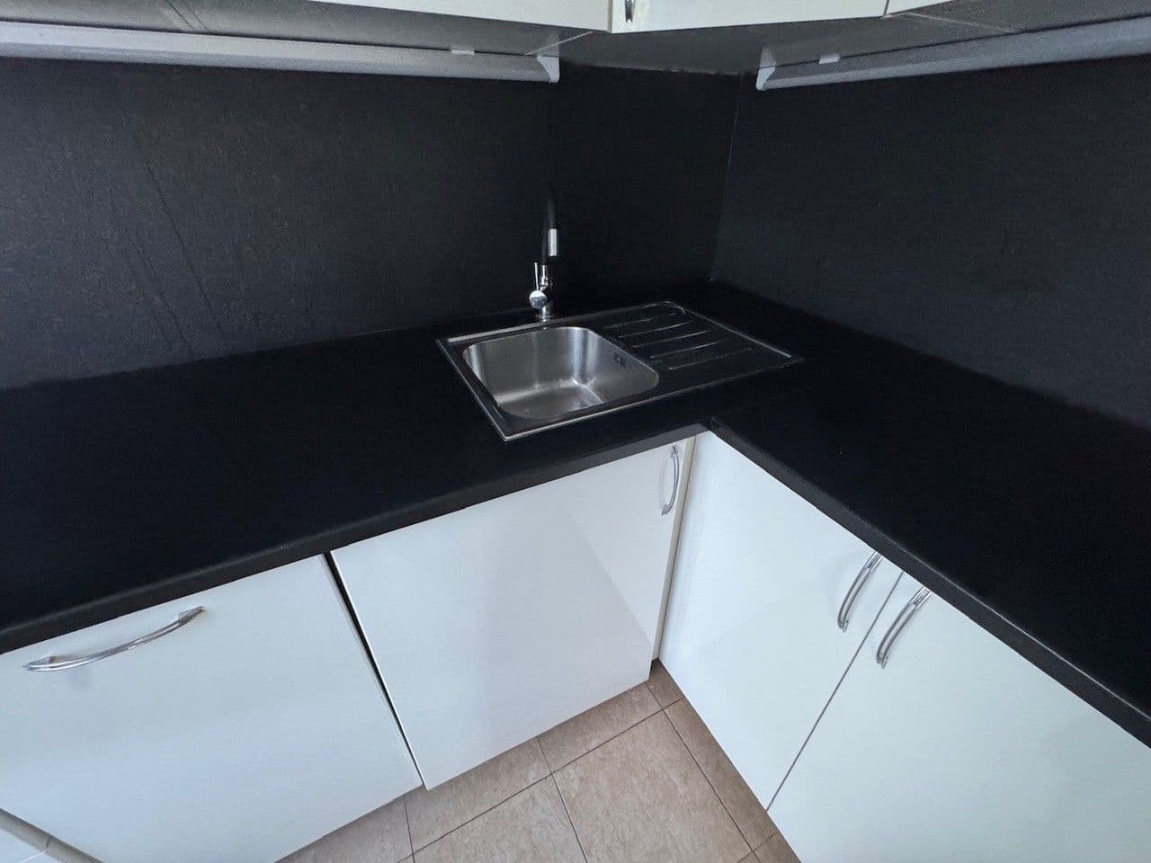 Prenájom bytu 3-izbový 72 m², U Školky, Nupaky, Středočeský kraj Prenájom bytu 3-izbový 72 m², U Školky, Nupaky, Středočeský kraj