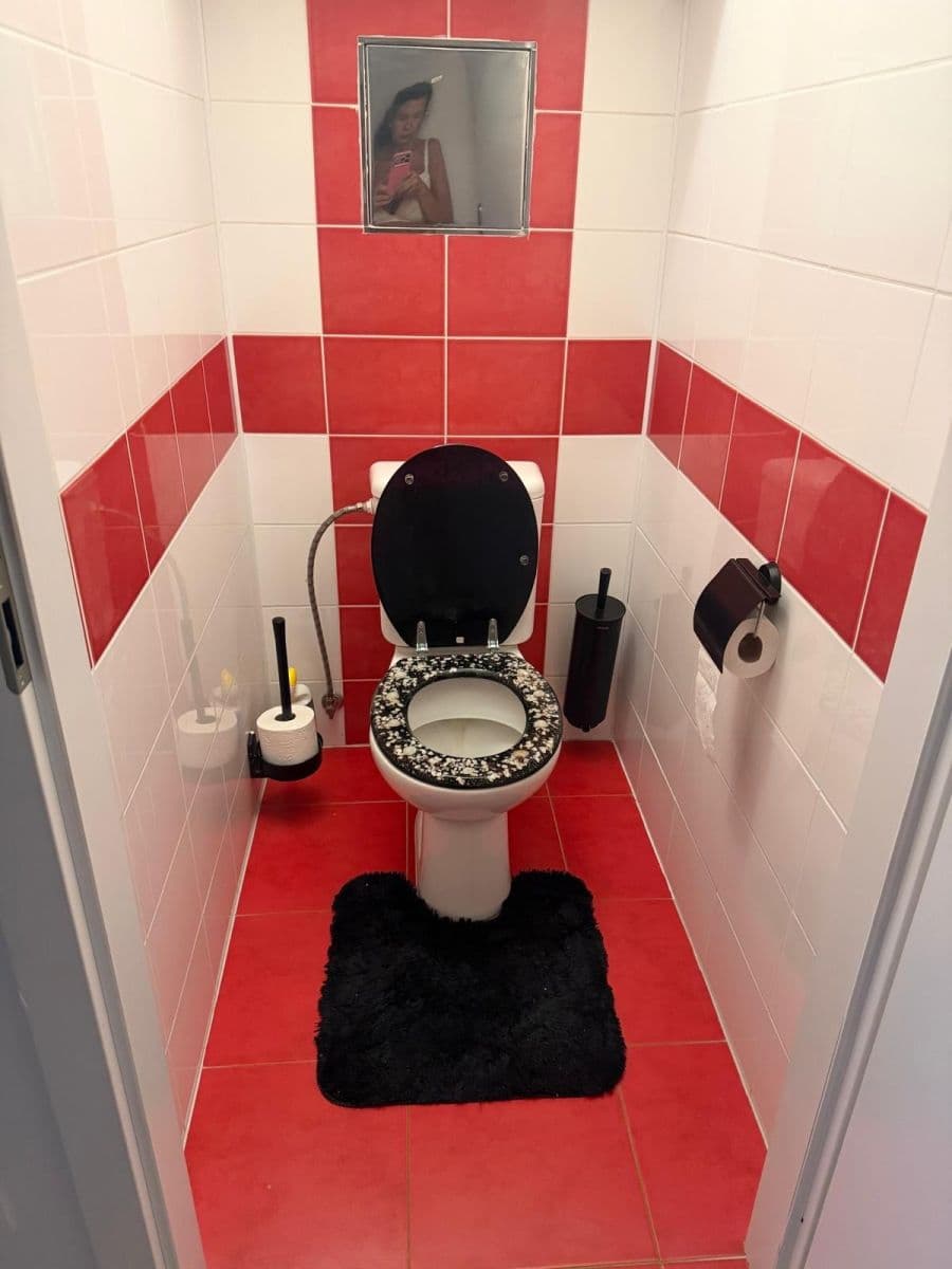 Prenájom bytu 3-izbový 72 m², U Školky, Nupaky, Středočeský kraj Prenájom bytu 3-izbový 72 m², U Školky, Nupaky, Středočeský kraj