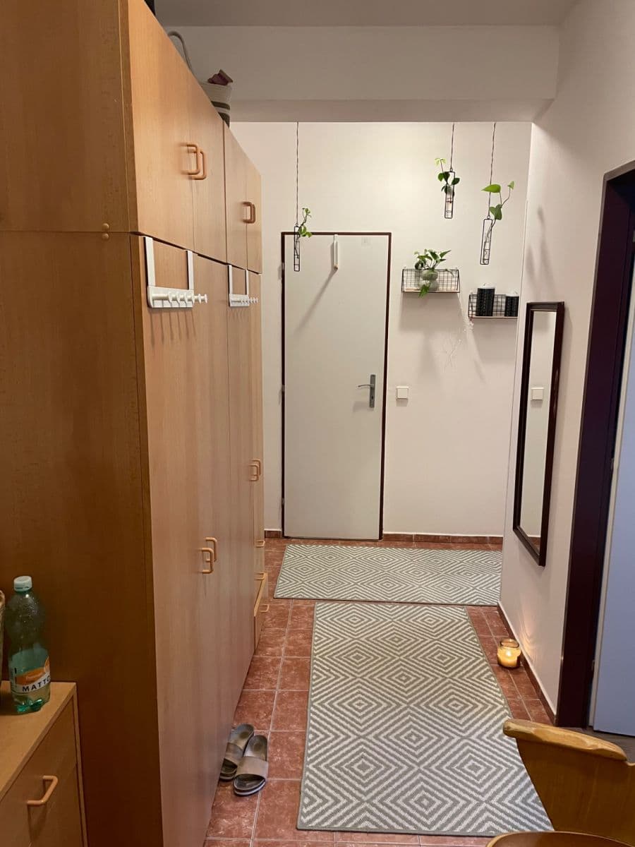 Prenájom bytu 2-izbový 57 m², Obchodní, Nymburk, Středočeský kraj Prenájom bytu 2-izbový 57 m², Obchodní, Nymburk, Středočeský kraj