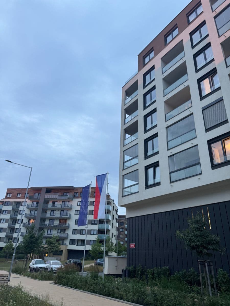 Prenájom bytu 1-izbový 44 m², Gollové, Praha, Praha Prenájom bytu 1-izbový 44 m², Gollové, Praha, Praha