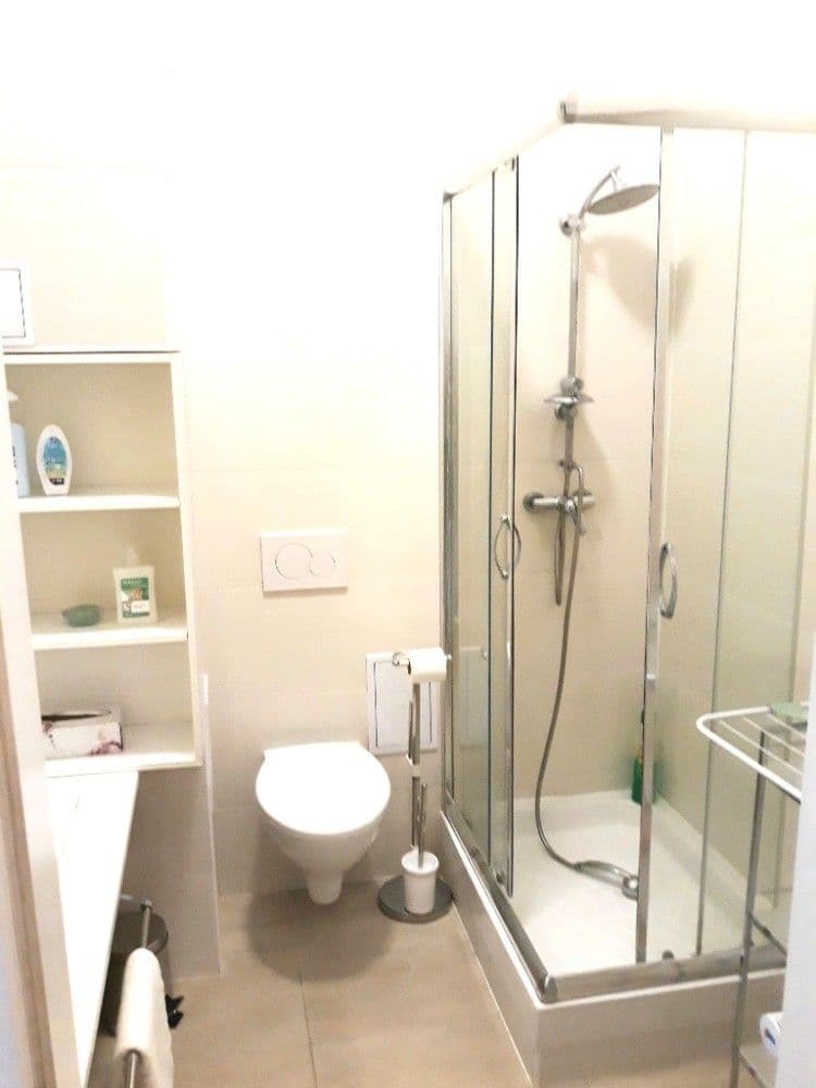 Prenájom bytu 2-izbový 40 m², Mojmírova, Praha, Praha Prenájom bytu 2-izbový 40 m², Mojmírova, Praha, Praha