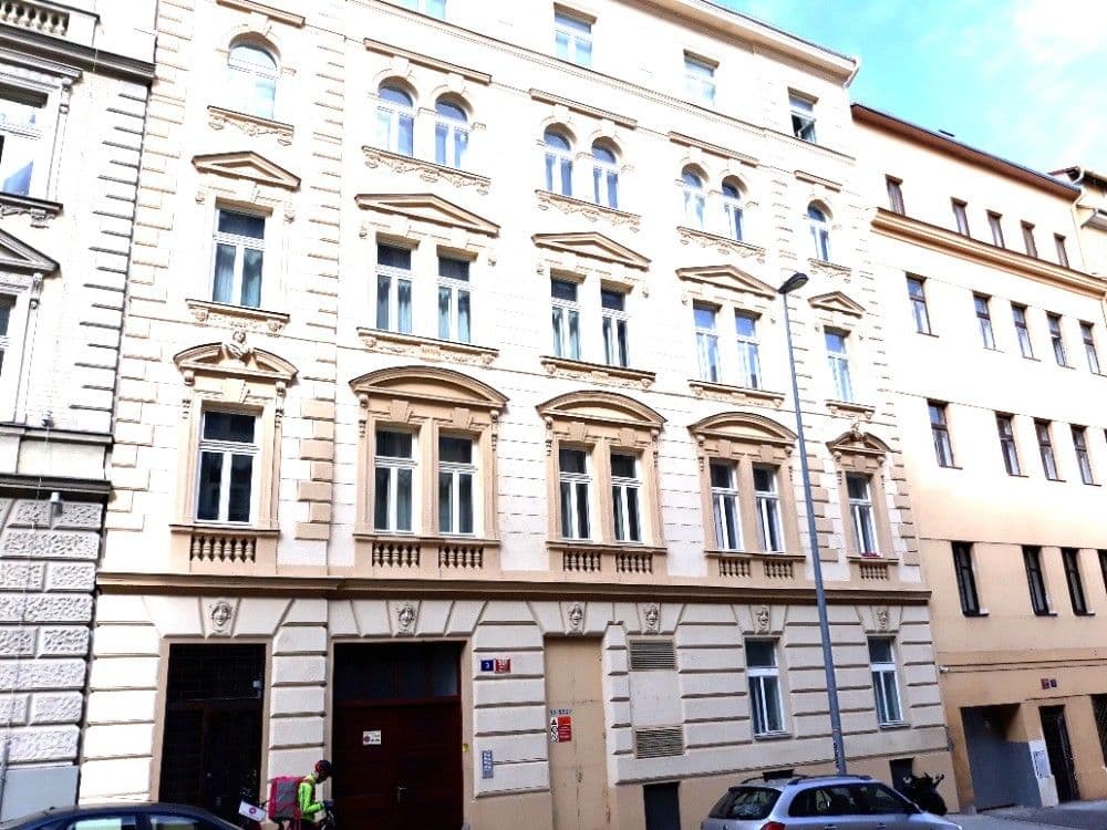 Prenájom bytu 2-izbový 40 m², Mojmírova, Praha, Praha Prenájom bytu 2-izbový 40 m², Mojmírova, Praha, Praha