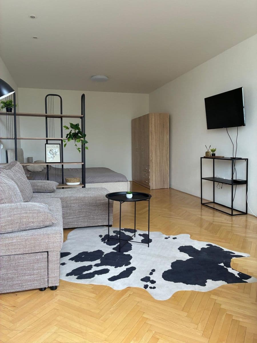 Prenájom bytu 58 m², Foerstrova, Olomouc, Olomoucký kraj Prenájom bytu 58 m², Foerstrova, Olomouc, Olomoucký kraj