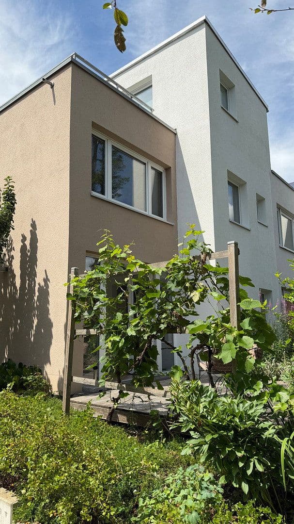 Predaj domu 143 m², pozemok 298 m², Göttingen, Dolné Sasko Predaj domu 143 m², pozemok 298 m², Göttingen, Dolné Sasko
