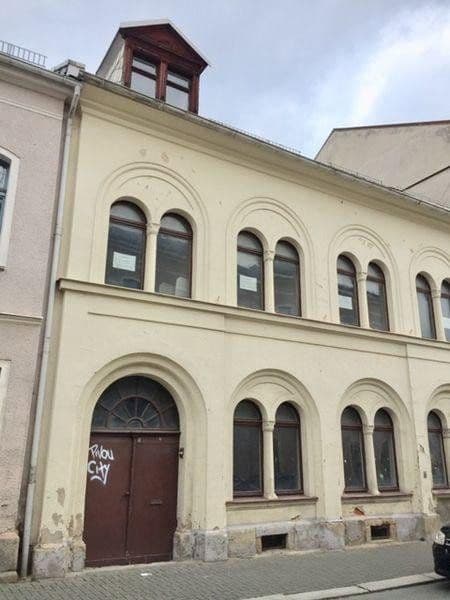 Predaj domu 280 m², pozemok 250 m², Dr.Friedrich.Str.2, Oelsnitz/Vogtland, Sasko Predaj domu 280 m², pozemok 250 m², Dr.Friedrich.Str.2, Oelsnitz/Vogtland, Sasko