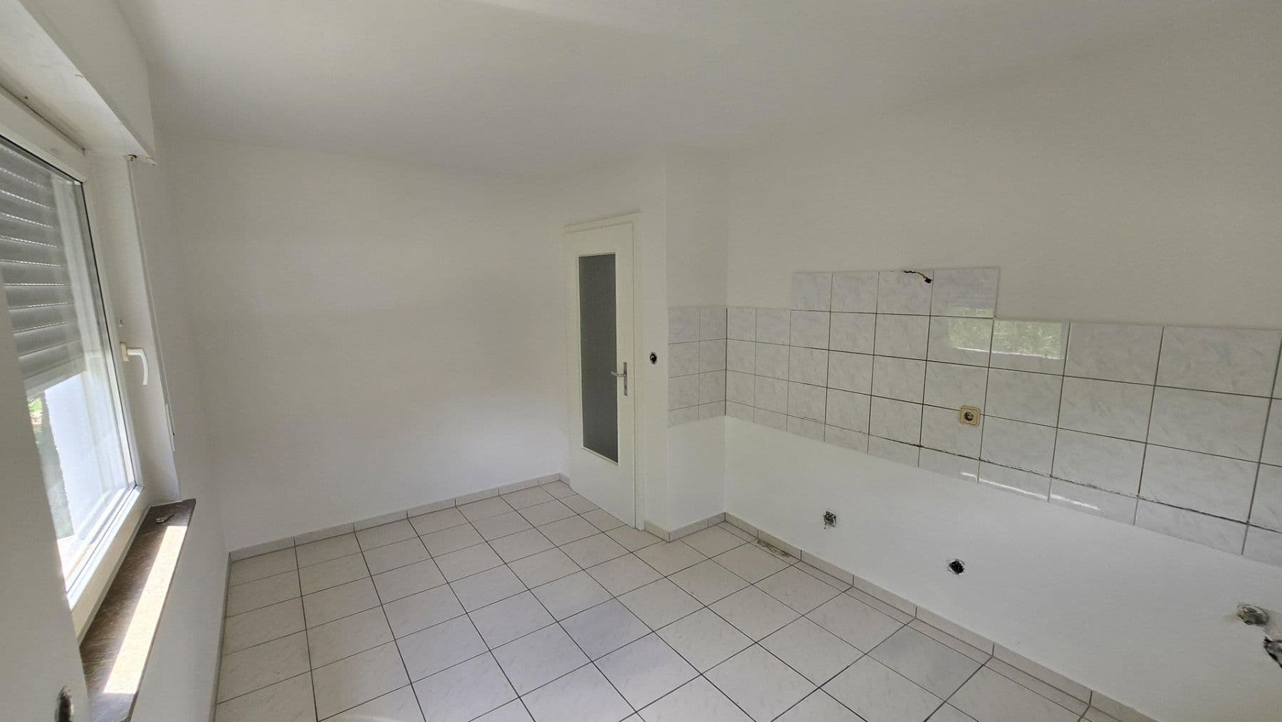 Prenájom bytu 2-izbový 48 m², Ringstr. 14, Gemmingen, Bádensko-Wurttembersko Prenájom bytu 2-izbový 48 m², Ringstr. 14, Gemmingen, Bádensko-Wurttembersko