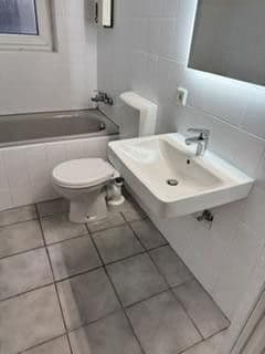 Prenájom bytu 3-izbový 64 m², Wunstorfer Landstr 56 A, Hannover, Dolné Sasko Prenájom bytu 3-izbový 64 m², Wunstorfer Landstr 56 A, Hannover, Dolné Sasko