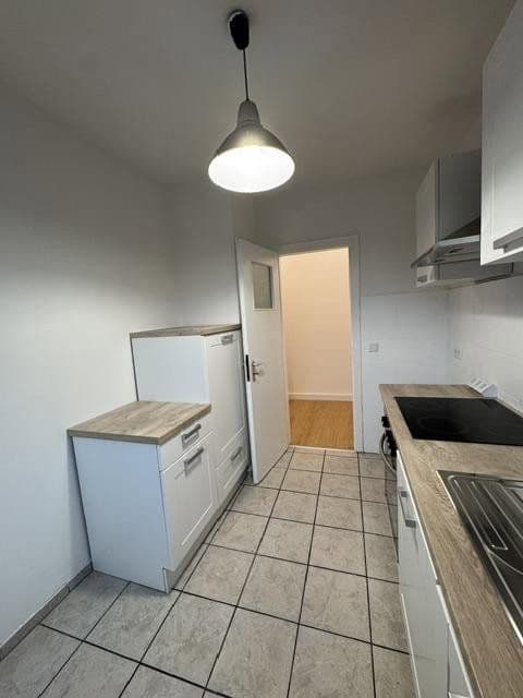 Prenájom bytu 3-izbový 64 m², Wunstorfer Landstr 56 A, Hannover, Dolné Sasko Prenájom bytu 3-izbový 64 m², Wunstorfer Landstr 56 A, Hannover, Dolné Sasko