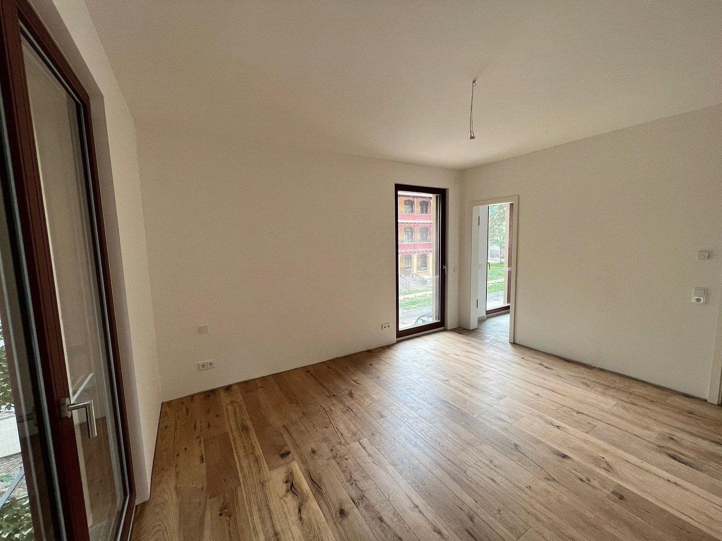 Prenájom bytu 4-izbový 128 m², Otto-Wilhelm-Scharenberg-Bogen 5, Leipzig, Sasko Prenájom bytu 4-izbový 128 m², Otto-Wilhelm-Scharenberg-Bogen 5, Leipzig, Sasko