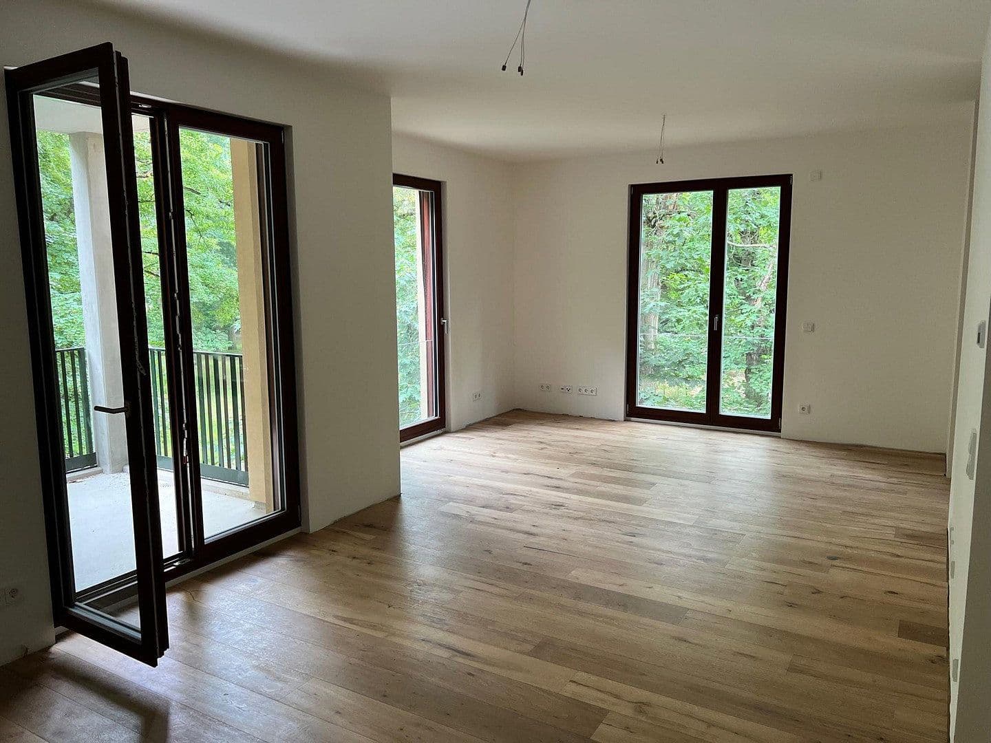 Prenájom bytu 4-izbový 128 m², Otto-Wilhelm-Scharenberg-Bogen 5, Leipzig, Sasko Prenájom bytu 4-izbový 128 m², Otto-Wilhelm-Scharenberg-Bogen 5, Leipzig, Sasko