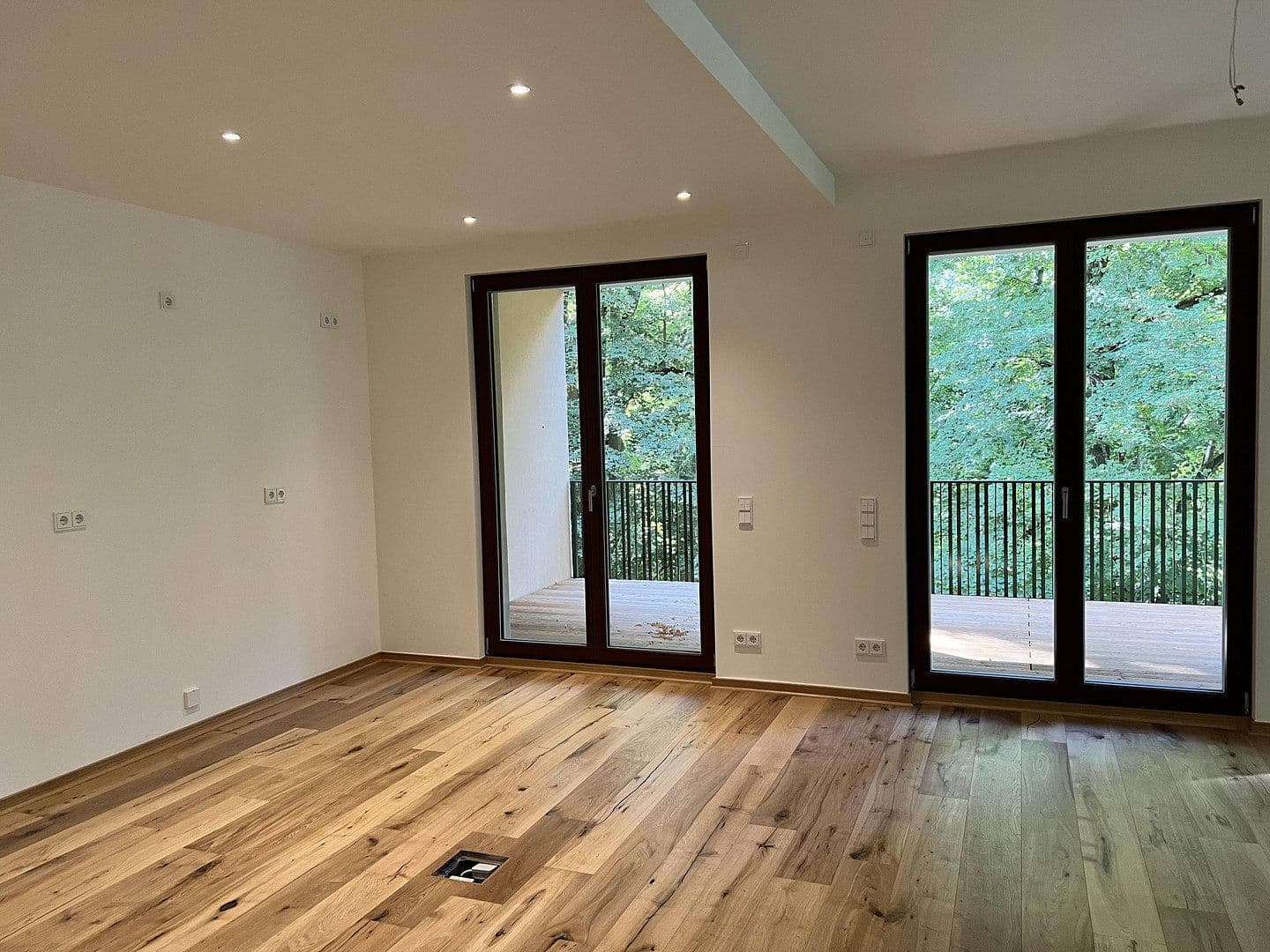 Prenájom bytu 4-izbový 128 m², Otto-Wilhelm-Scharenberg-Bogen 5, Leipzig, Sasko Prenájom bytu 4-izbový 128 m², Otto-Wilhelm-Scharenberg-Bogen 5, Leipzig, Sasko