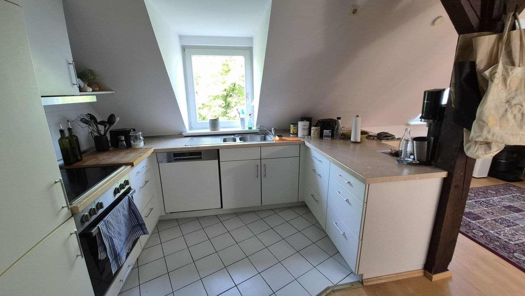 Prenájom bytu 3-izbový 82 m², Hamburg, Hamburg Prenájom bytu 3-izbový 82 m², Hamburg, Hamburg