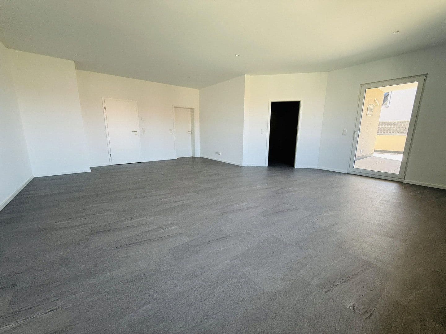 Prenájom bytu 2-izbový 119 m², Windsbach, Bavorsko Prenájom bytu 2-izbový 119 m², Windsbach, Bavorsko