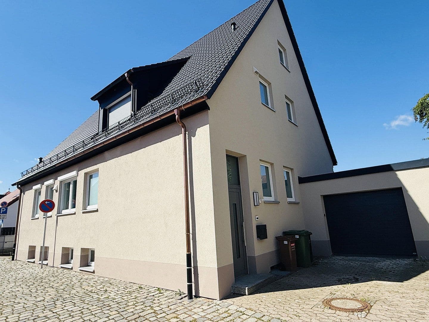 Prenájom bytu 2-izbový 119 m², Windsbach, Bavorsko Prenájom bytu 2-izbový 119 m², Windsbach, Bavorsko