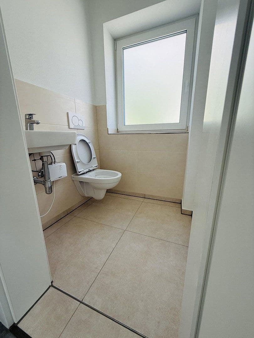 Prenájom bytu 2-izbový 119 m², Windsbach, Bavorsko Prenájom bytu 2-izbový 119 m², Windsbach, Bavorsko