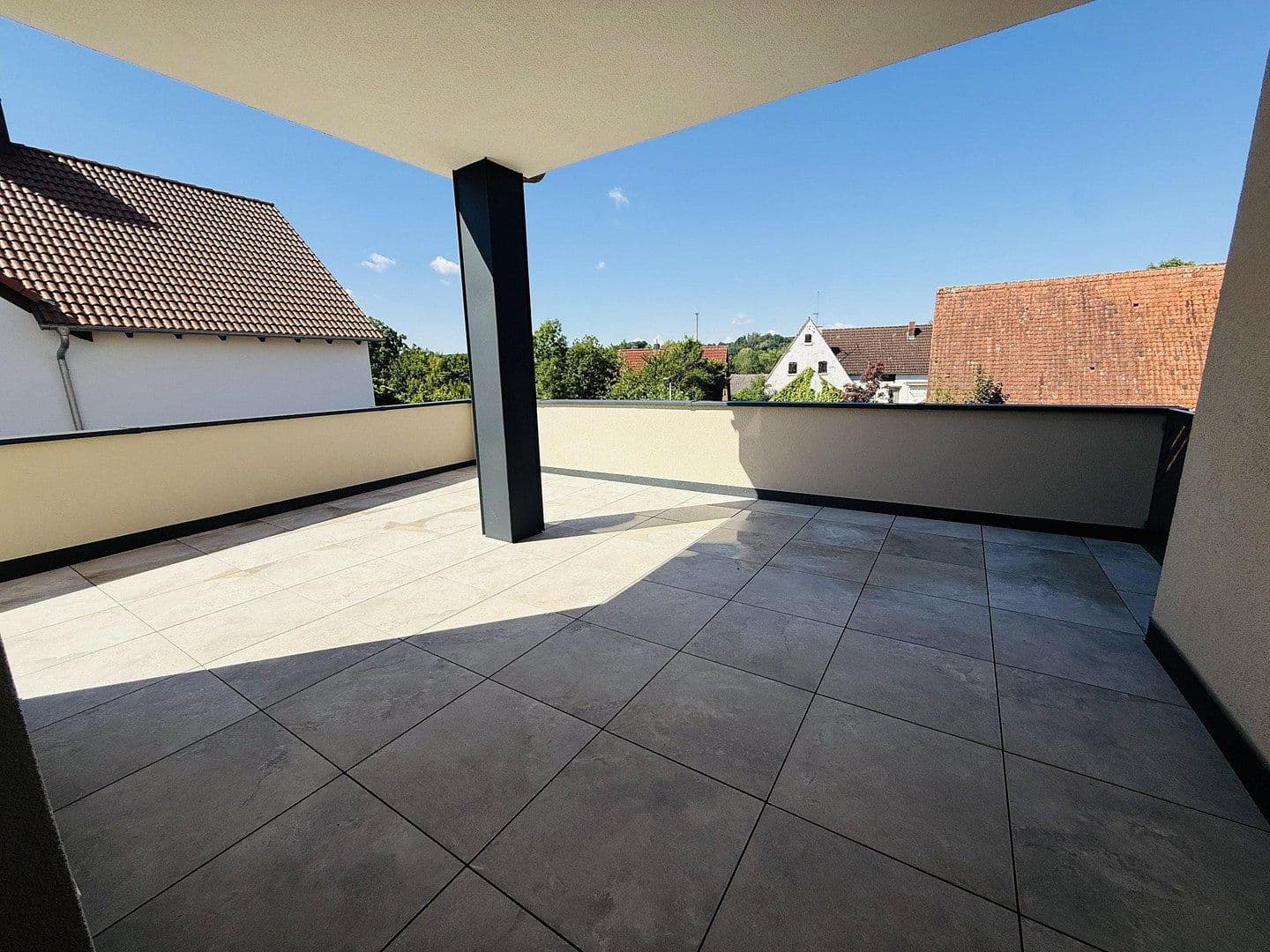 Prenájom bytu 2-izbový 119 m², Windsbach, Bavorsko Prenájom bytu 2-izbový 119 m², Windsbach, Bavorsko