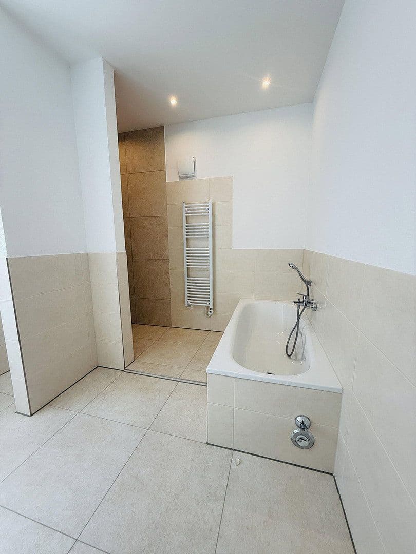 Prenájom bytu 2-izbový 119 m², Windsbach, Bavorsko Prenájom bytu 2-izbový 119 m², Windsbach, Bavorsko