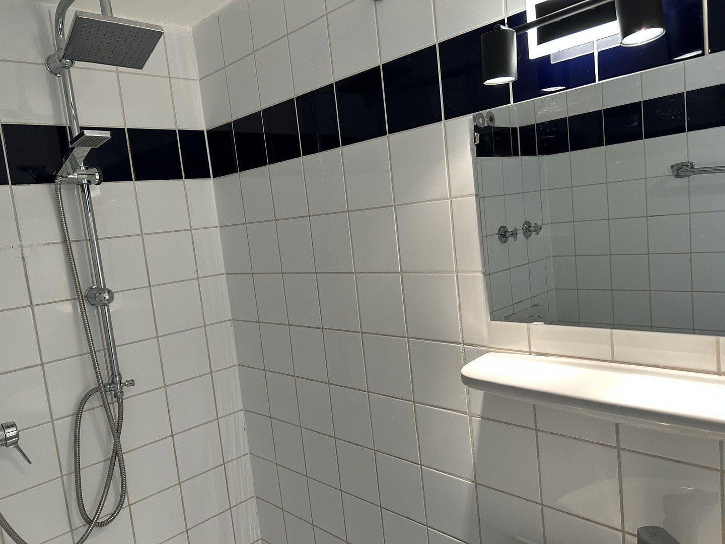 Predaj bytu 2-izbový 35 m², Sudetenstr. 63, Bonn, Severné Porýnie - Westfálsko Predaj bytu 2-izbový 35 m², Sudetenstr. 63, Bonn, Severné Porýnie - Westfálsko