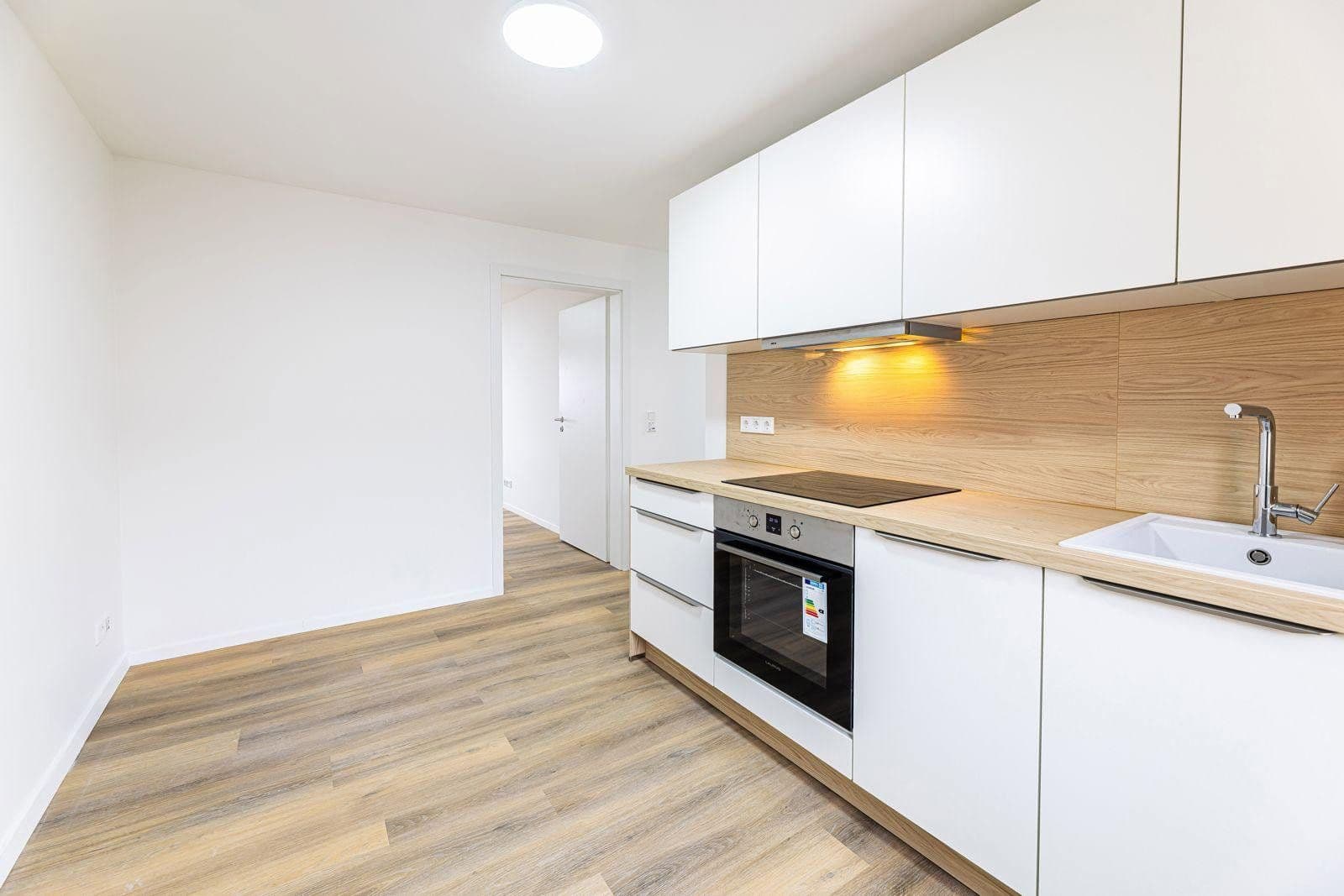 Prenájom bytu 2-izbový 49 m², Wilhelmstraße, Nürnberg, Bavorsko Prenájom bytu 2-izbový 49 m², Wilhelmstraße, Nürnberg, Bavorsko
