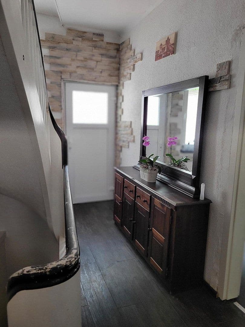 Prenájom domu 149 m², pozemok 175 m², Blieskasteler Straße 27, Sankt Ingbert, Sársko Prenájom domu 149 m², pozemok 175 m², Blieskasteler Straße 27, Sankt Ingbert, Sársko