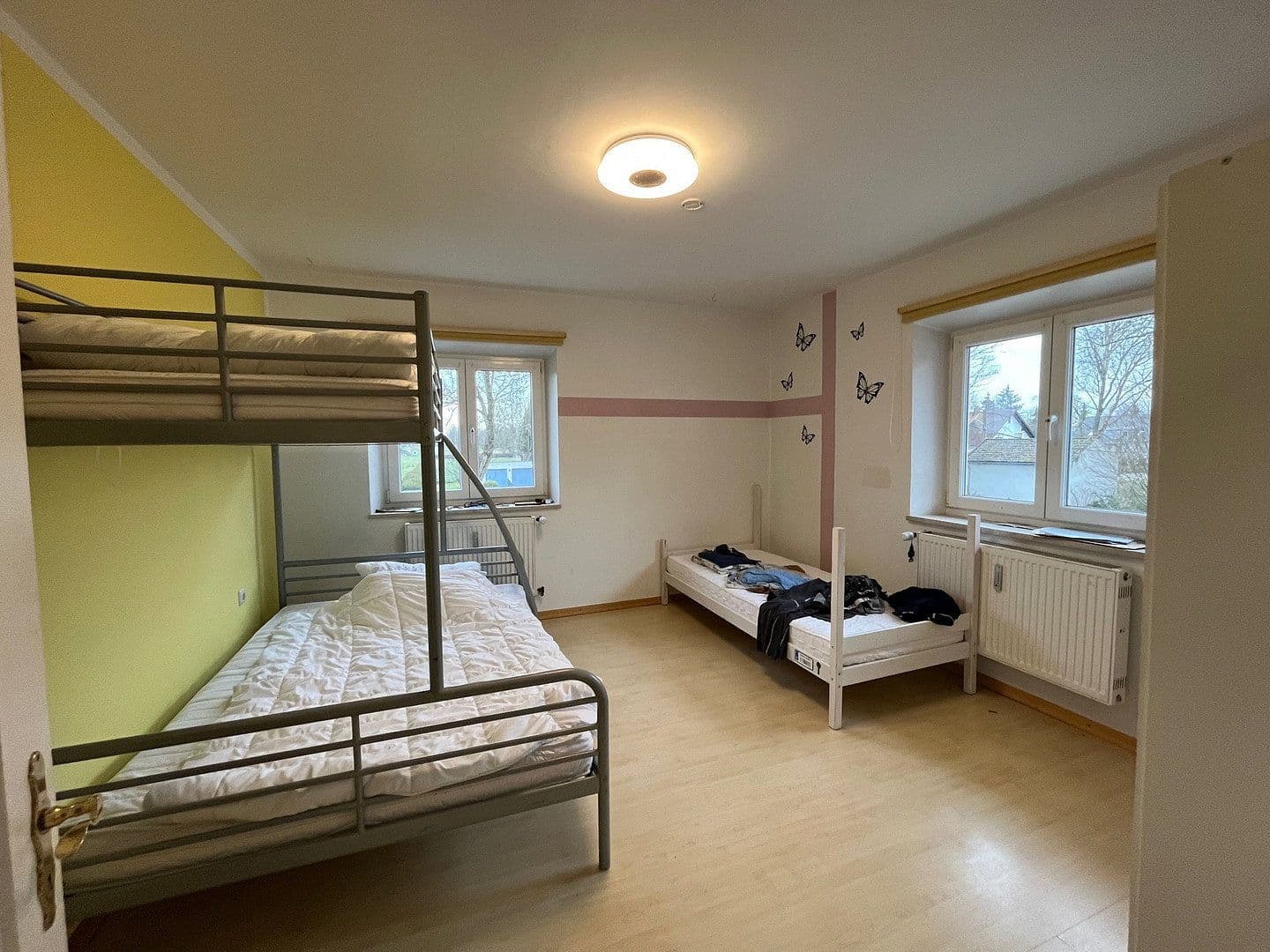 Prenájom domu 165 m², pozemok 1.450 m², Birkenstr. 2A, Eittingermoos, Bavorsko Prenájom domu 165 m², pozemok 1.450 m², Birkenstr. 2A, Eittingermoos, Bavorsko