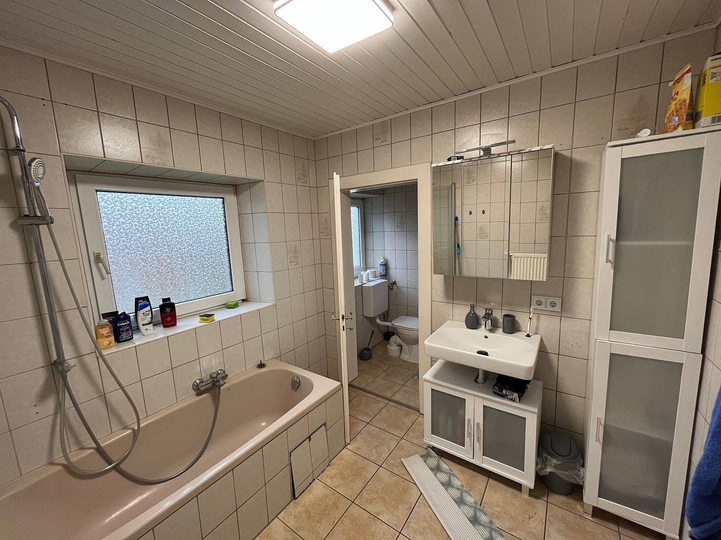 Prenájom domu 165 m², pozemok 1.450 m², Birkenstr. 2A, Eittingermoos, Bavorsko Prenájom domu 165 m², pozemok 1.450 m², Birkenstr. 2A, Eittingermoos, Bavorsko