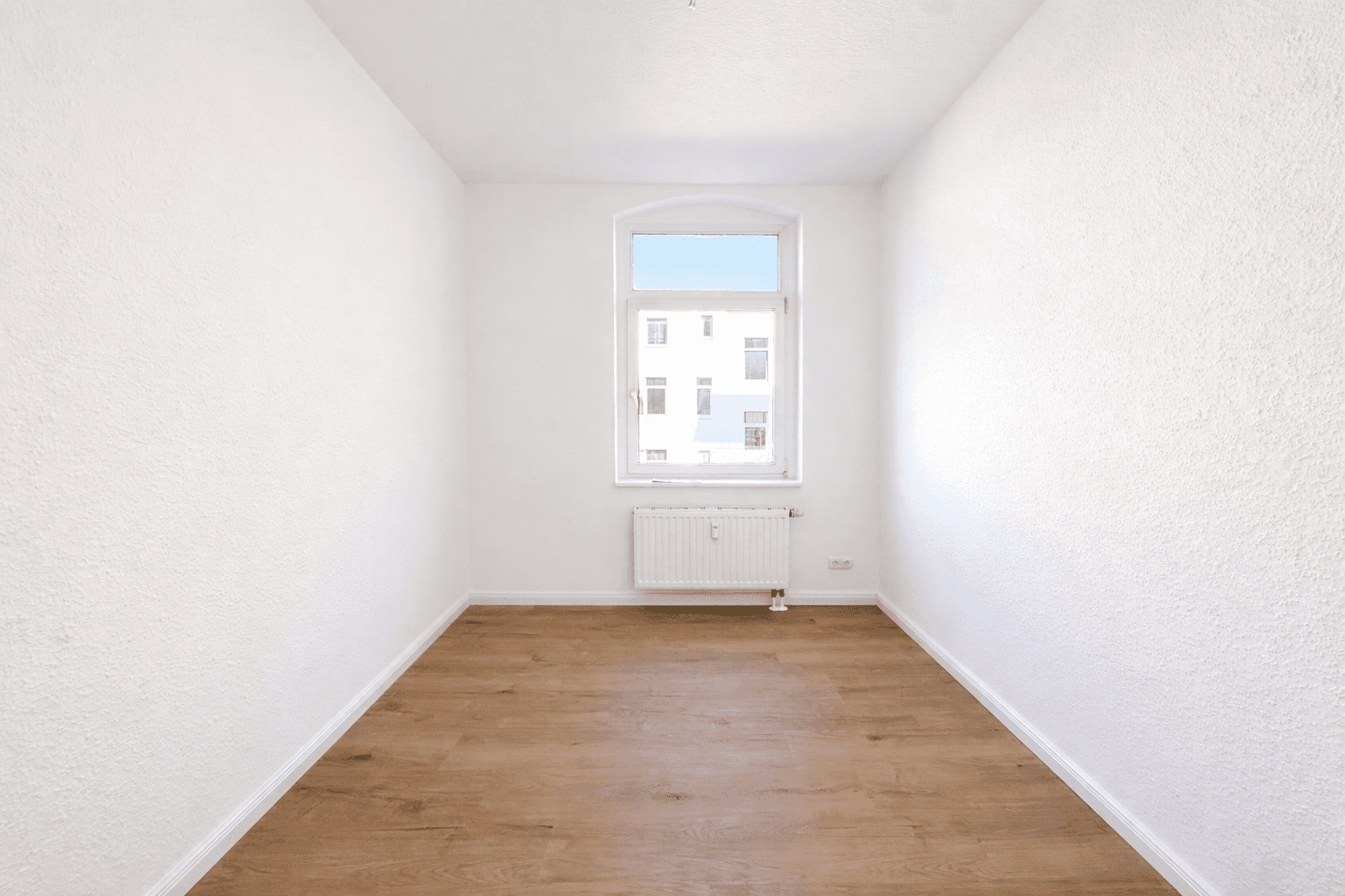 Prenájom bytu 4-izbový 78 m², Friesenstraße 57, Magdeburg, Sasko-Anhaltsko Prenájom bytu 4-izbový 78 m², Friesenstraße 57, Magdeburg, Sasko-Anhaltsko