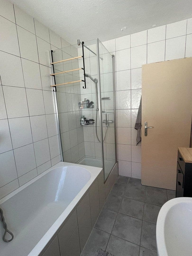 Prenájom bytu 4-izbový 85 m², Schifferstadt, Porýnie-Falcko Prenájom bytu 4-izbový 85 m², Schifferstadt, Porýnie-Falcko