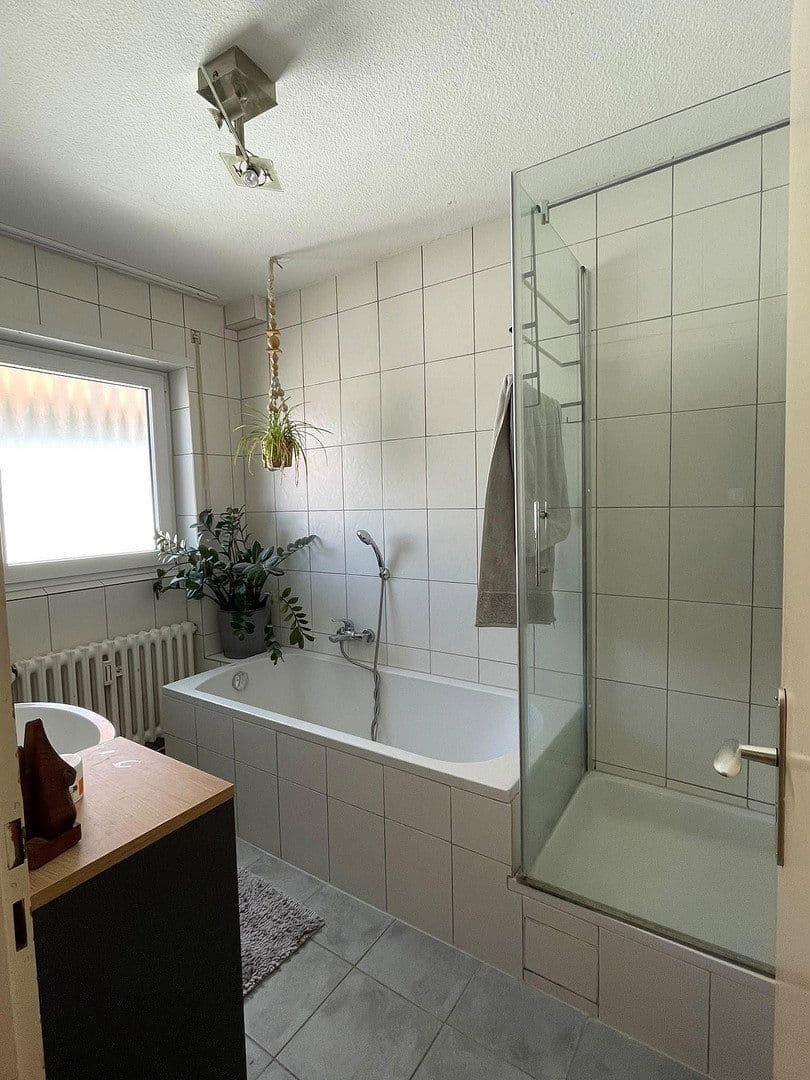 Prenájom bytu 4-izbový 85 m², Schifferstadt, Porýnie-Falcko Prenájom bytu 4-izbový 85 m², Schifferstadt, Porýnie-Falcko