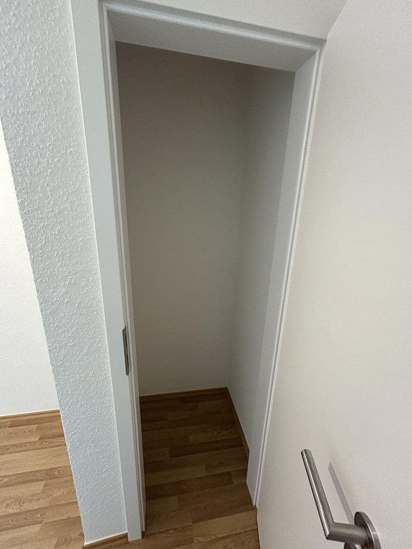 Prenájom bytu 1-izbový 39 m², Karl‑Arnold‑Straße 29, Meerbusch, Severné Porýnie - Westfálsko Prenájom bytu 1-izbový 39 m², Karl‑Arnold‑Straße 29, Meerbusch, Severné Porýnie - Westfálsko