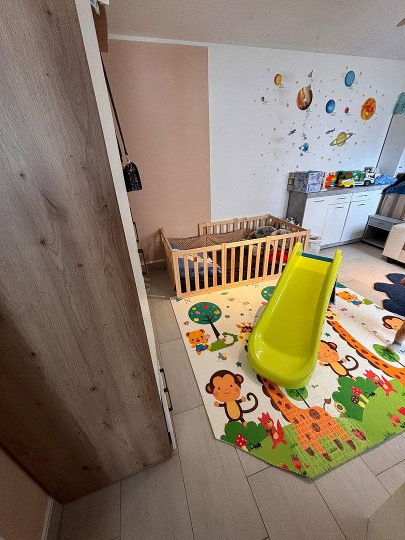 Prenájom bytu 2-izbový 80 m², Hauptstr.17, Annweiler am Trifels, Porýnie-Falcko Prenájom bytu 2-izbový 80 m², Hauptstr.17, Annweiler am Trifels, Porýnie-Falcko