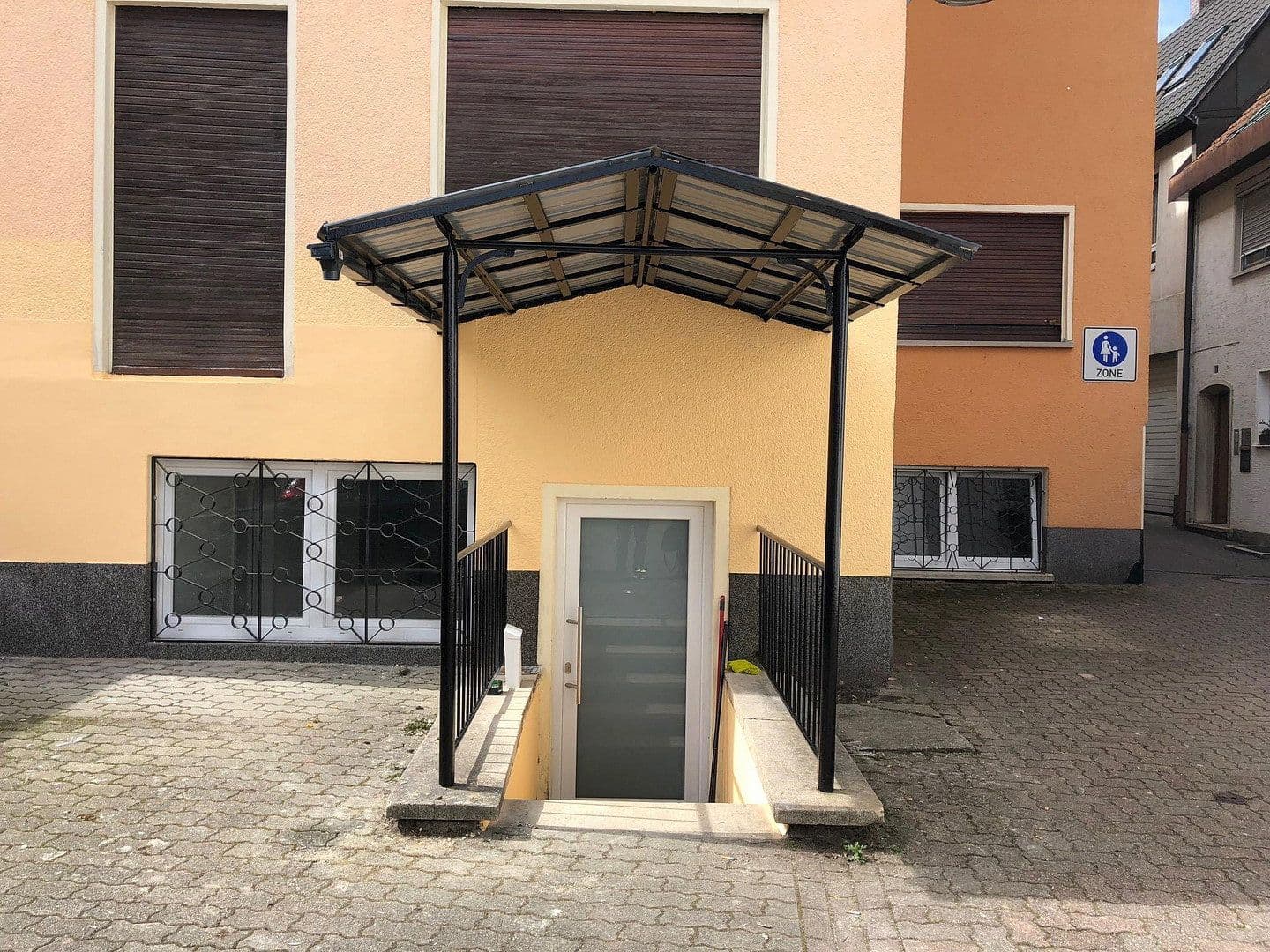 Prenájom bytu 2-izbový 80 m², Hauptstr.17, Annweiler am Trifels, Porýnie-Falcko Prenájom bytu 2-izbový 80 m², Hauptstr.17, Annweiler am Trifels, Porýnie-Falcko