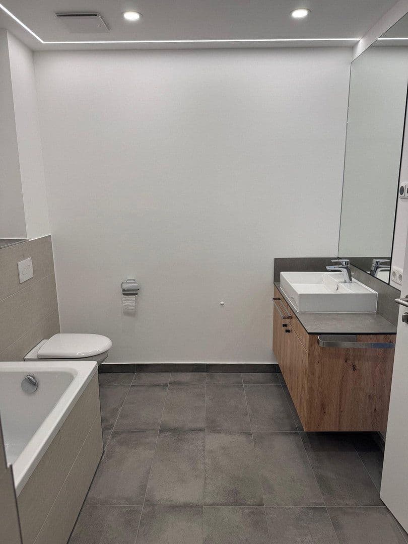Prenájom bytu 3-izbový 86 m², Rosa-Luxemburg-Str. 32b, Apolda, Durínsko Prenájom bytu 3-izbový 86 m², Rosa-Luxemburg-Str. 32b, Apolda, Durínsko