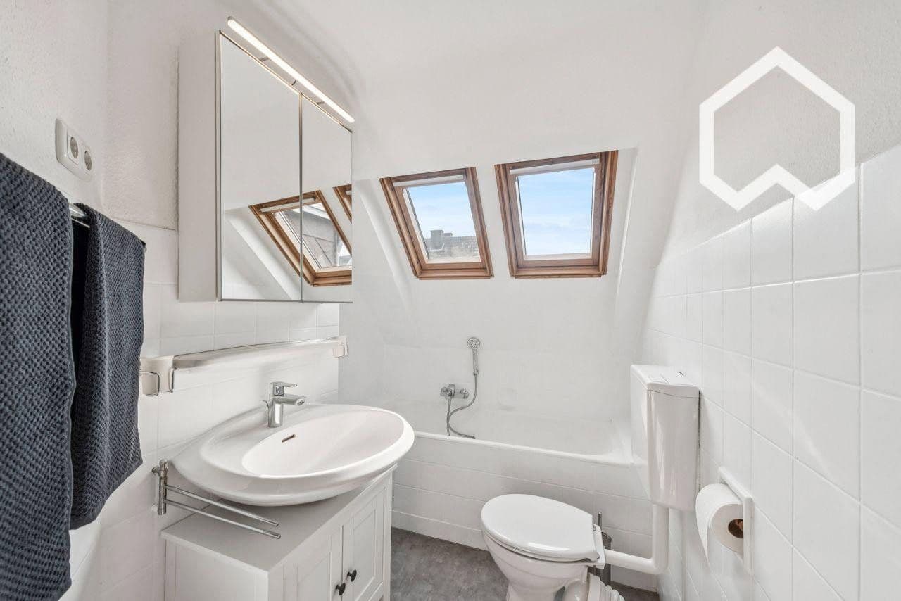 Prenájom bytu 2-izbový 27 m², Bergisch-Gladbacher-Straße 178, Köln, Severné Porýnie - Westfálsko Prenájom bytu 2-izbový 27 m², Bergisch-Gladbacher-Straße 178, Köln, Severné Porýnie - Westfálsko