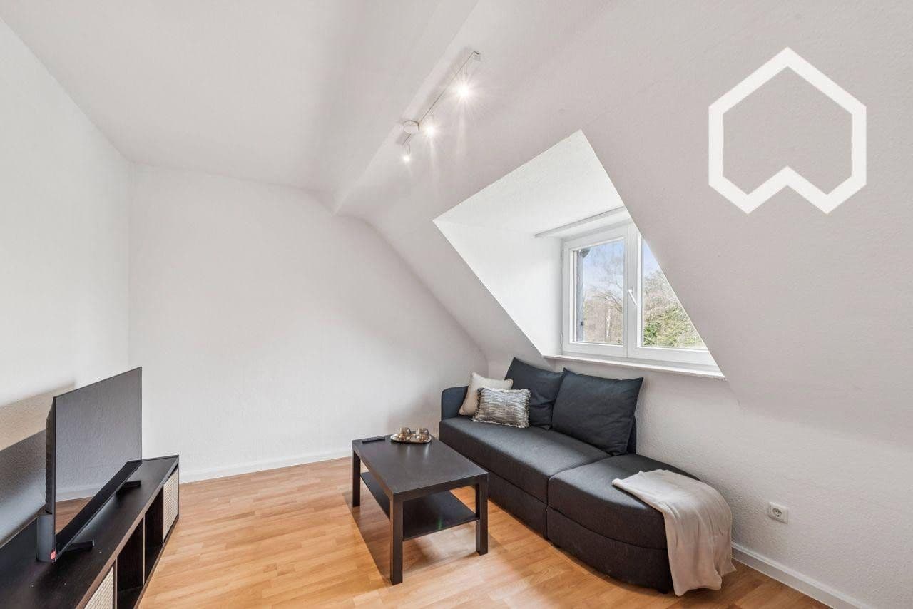 Prenájom bytu 2-izbový 27 m², Bergisch-Gladbacher-Straße 178, Köln, Severné Porýnie - Westfálsko Prenájom bytu 2-izbový 27 m², Bergisch-Gladbacher-Straße 178, Köln, Severné Porýnie - Westfálsko