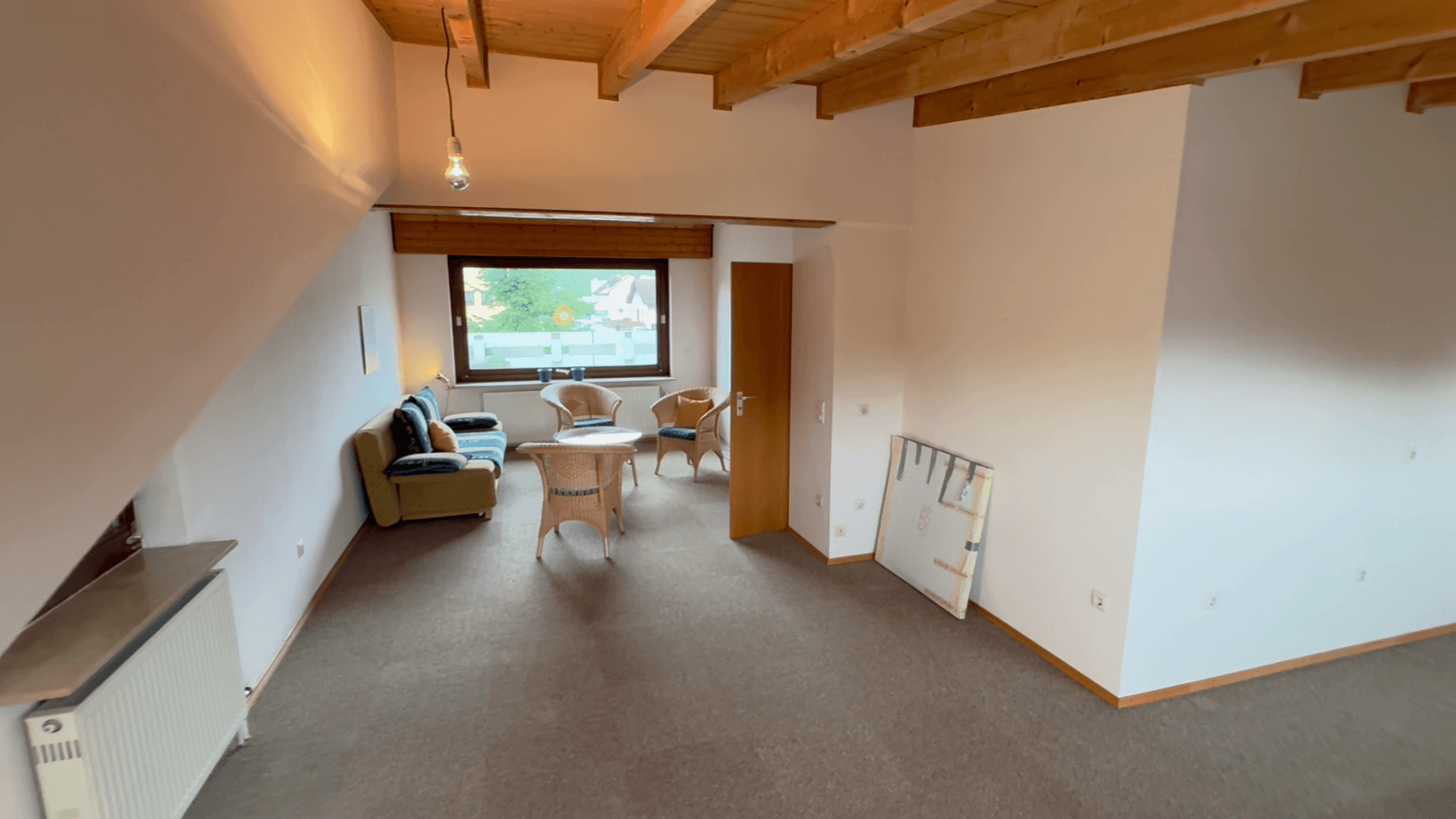 Predaj domu 224 m², pozemok 399 m², Mühlacker, Bádensko-Wurttembersko Predaj domu 224 m², pozemok 399 m², Mühlacker, Bádensko-Wurttembersko