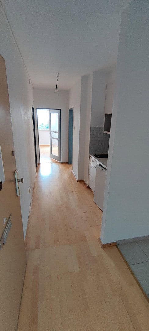 Prenájom bytu 2-izbový 38 m², Buschingstr. 43, München, Bavorsko Prenájom bytu 2-izbový 38 m², Buschingstr. 43, München, Bavorsko