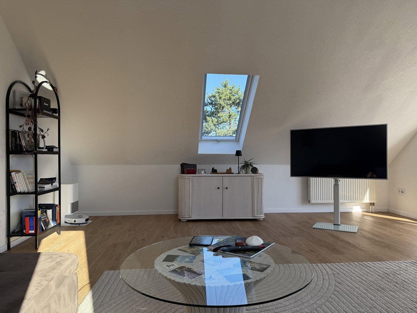 Prenájom bytu 2-izbový 66 m², Bruchsal, Bádensko-Wurttembersko Prenájom bytu 2-izbový 66 m², Bruchsal, Bádensko-Wurttembersko