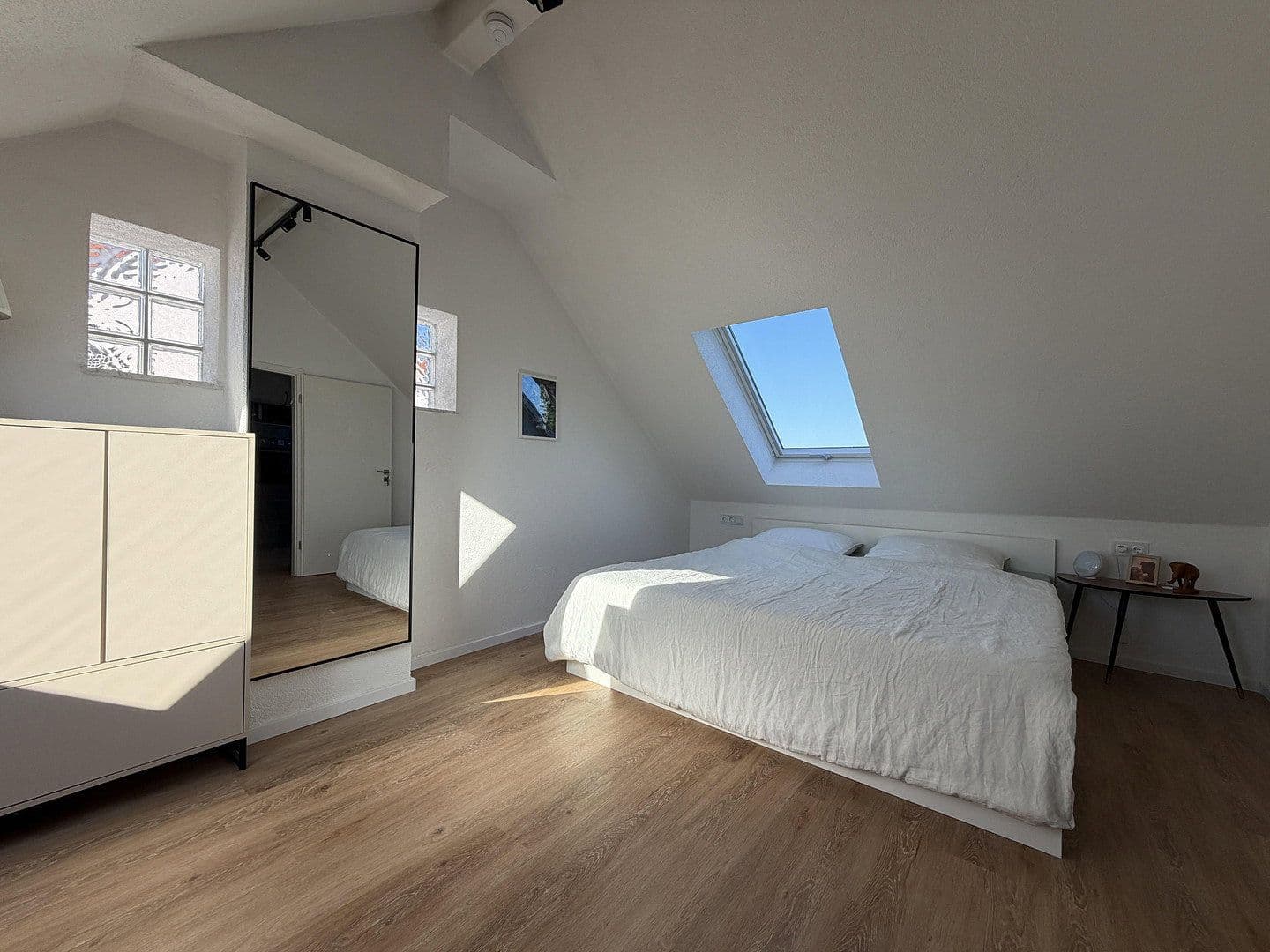 Prenájom bytu 2-izbový 66 m², Bruchsal, Bádensko-Wurttembersko Prenájom bytu 2-izbový 66 m², Bruchsal, Bádensko-Wurttembersko