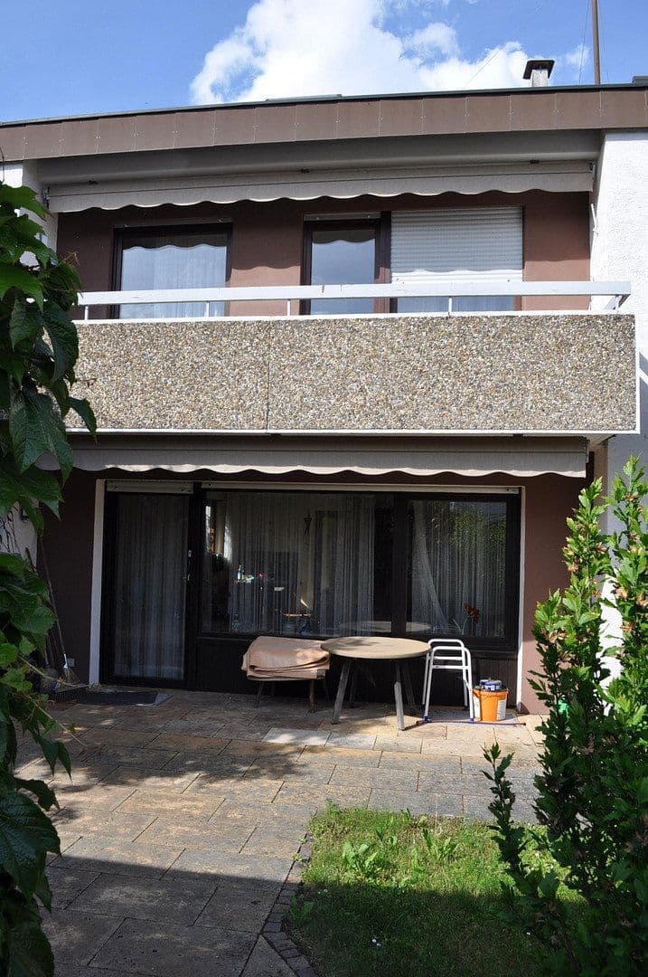 Predaj domu 146 m², pozemok 220 m², Jägerweg 9, Ostfildern, Bádensko-Wurttembersko Predaj domu 146 m², pozemok 220 m², Jägerweg 9, Ostfildern, Bádensko-Wurttembersko