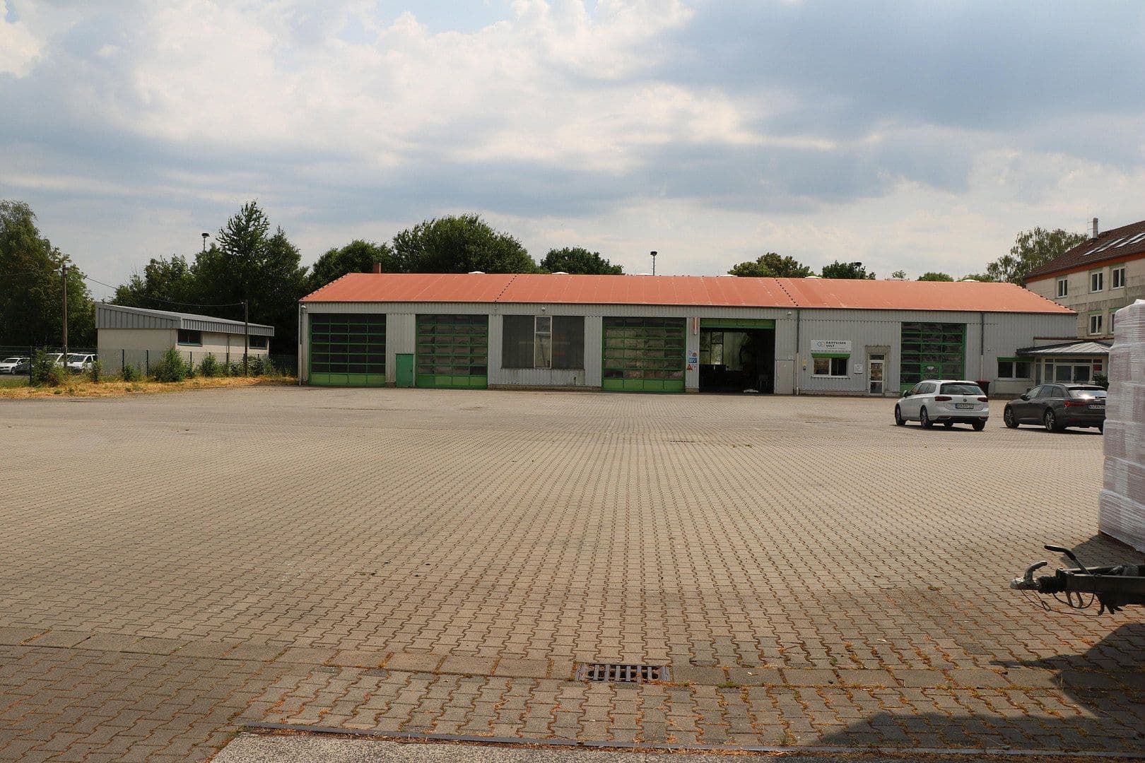 Predaj nebytového priestoru 27.334 m², Raiffeisenstraße 30, Friedberg (Hessen), Hesensko Predaj nebytového priestoru 27.334 m², Raiffeisenstraße 30, Friedberg (Hessen), Hesensko