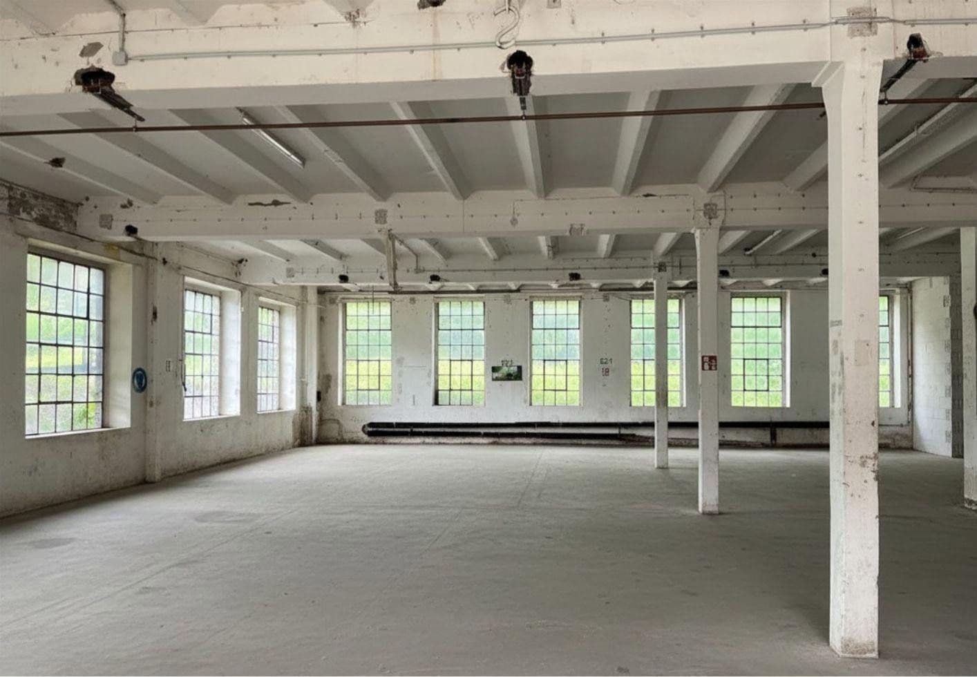 Prenájom nebytového priestoru 5.200 m², Düsseldorfer Str. 102, Haan, Severné Porýnie - Westfálsko Prenájom nebytového priestoru 5.200 m², Düsseldorfer Str. 102, Haan, Severné Porýnie - Westfálsko