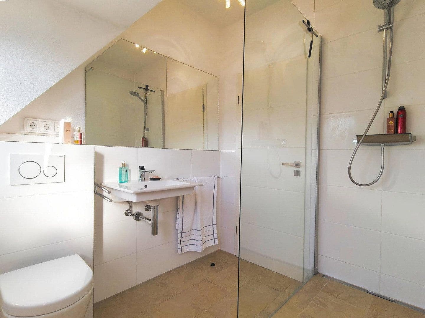 Prenájom bytu 2-izbový 70 m², Parkstraße 131, Lüdenscheid, Severné Porýnie - Westfálsko Prenájom bytu 2-izbový 70 m², Parkstraße 131, Lüdenscheid, Severné Porýnie - Westfálsko