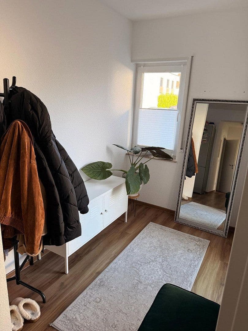 Prenájom bytu 2-izbový 73 m², Mühlhausenerstr. 30, Östringen, Bádensko-Wurttembersko Prenájom bytu 2-izbový 73 m², Mühlhausenerstr. 30, Östringen, Bádensko-Wurttembersko