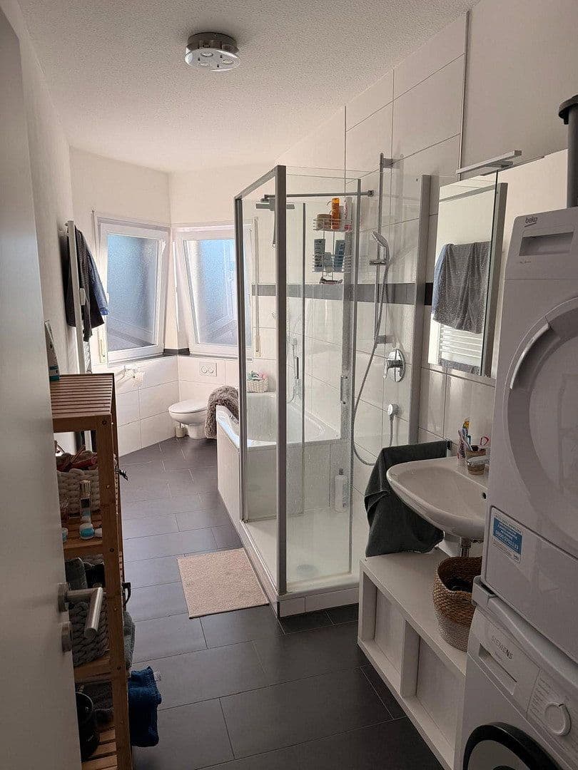 Prenájom bytu 2-izbový 73 m², Mühlhausenerstr. 30, Östringen, Bádensko-Wurttembersko Prenájom bytu 2-izbový 73 m², Mühlhausenerstr. 30, Östringen, Bádensko-Wurttembersko