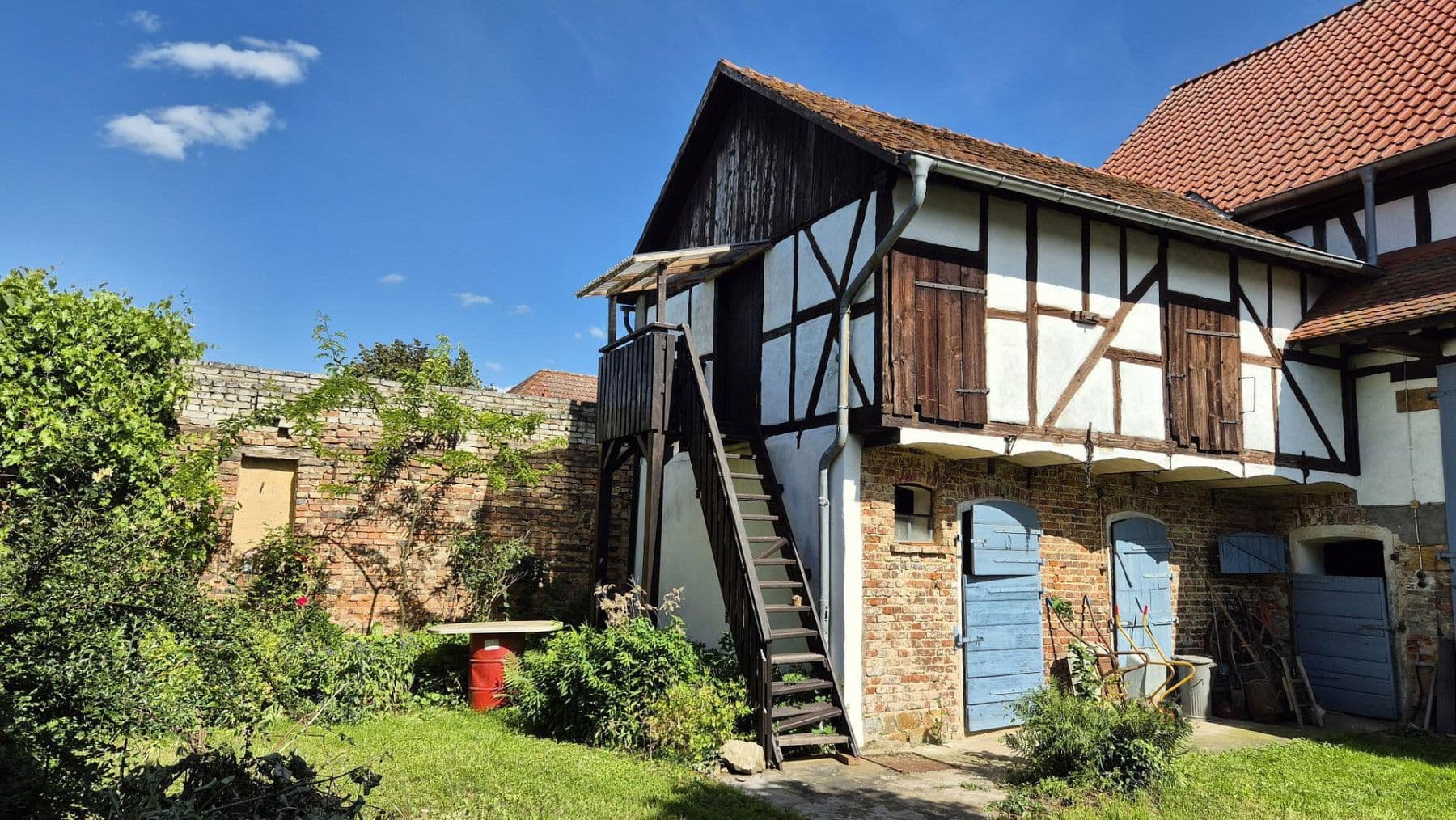 Predaj domu 234 m², pozemok 2.059 m², Butzbach, Hesensko Predaj domu 234 m², pozemok 2.059 m², Butzbach, Hesensko