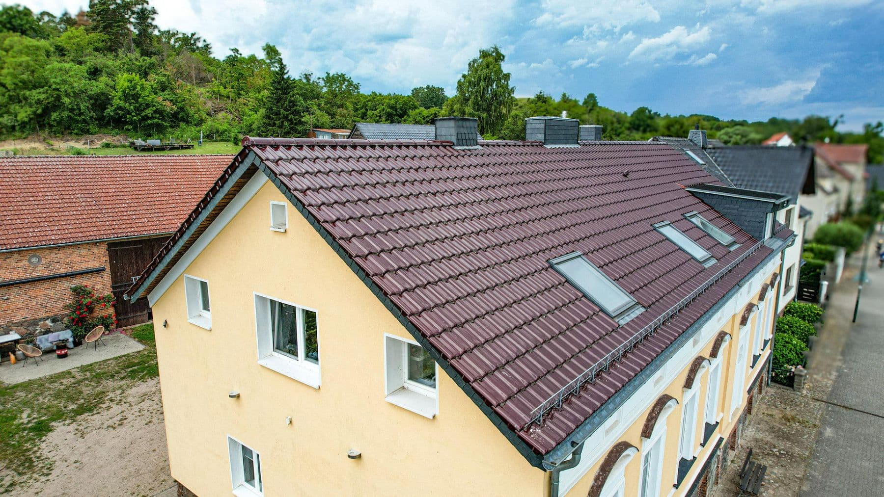 Predaj domu 265 m², pozemok 2.270 m², Ernst-Thälmann-Str. 43, Falkenberg, Brandenbursko Predaj domu 265 m², pozemok 2.270 m², Ernst-Thälmann-Str. 43, Falkenberg, Brandenbursko